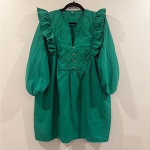 Long sleeve green dress
